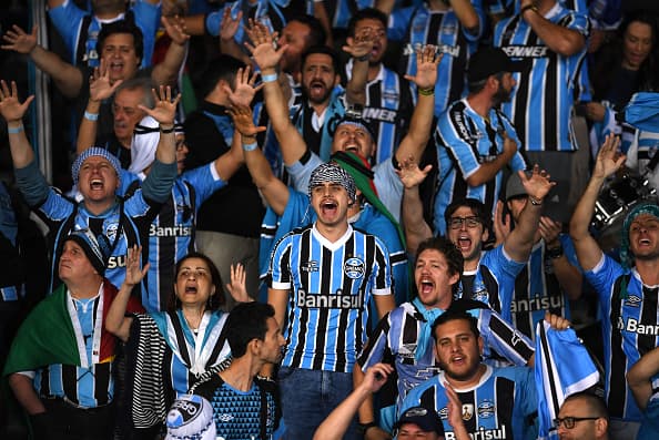A pesar de la distancia, fueron varios los aficionados del Gremio que estuvieron presentes para apoyar a los suyos.