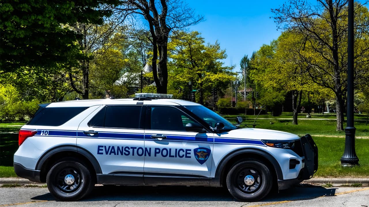 Acusan a un hombre de apuñalar a su hermana durante discusión por el quehacer