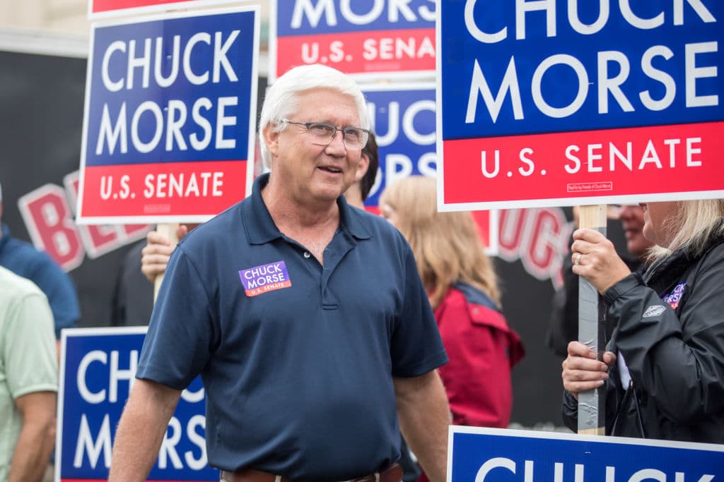 Candidato republicano Chuck Morse, en un acto de campaña en New Hampshire.