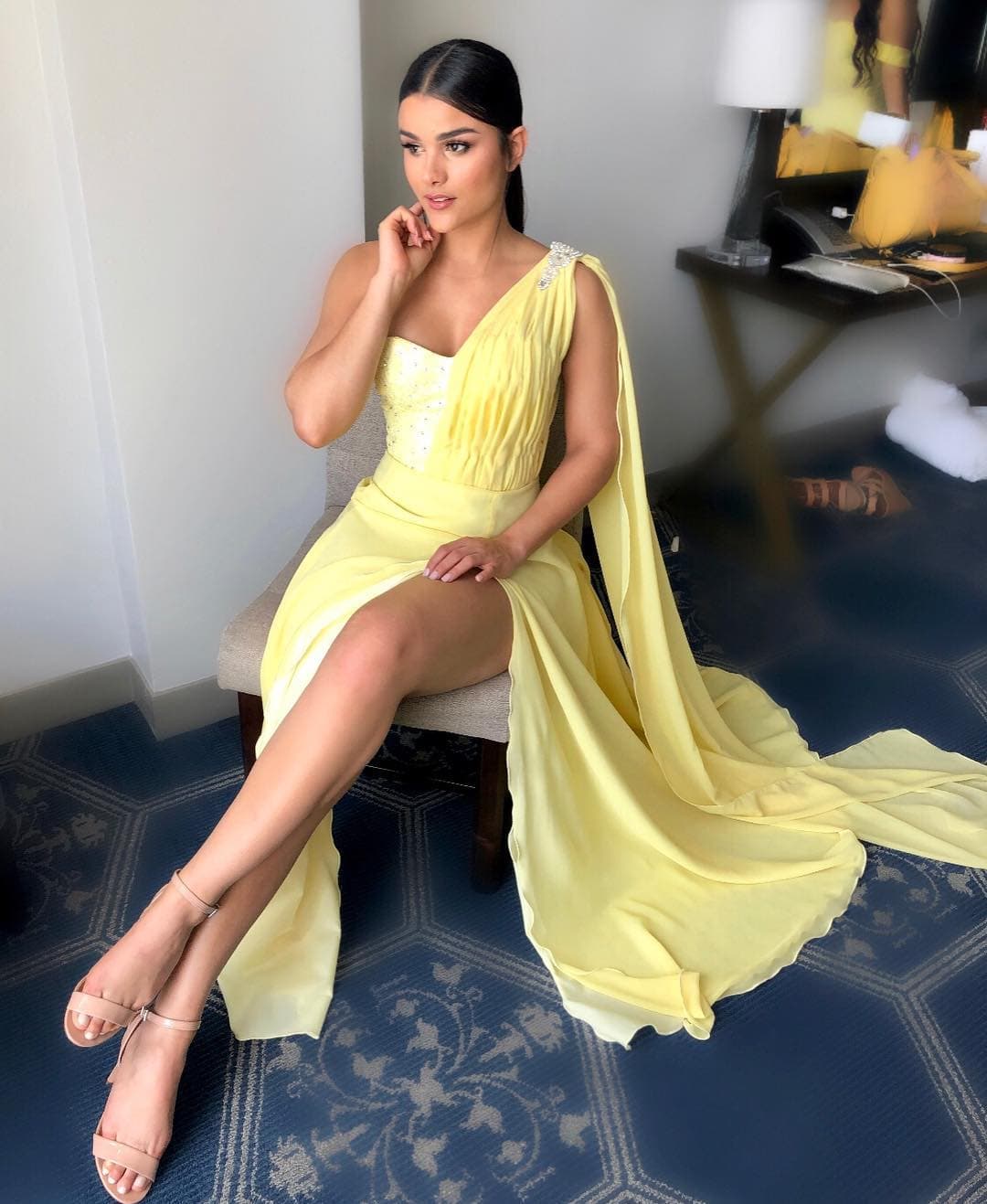 La presentadora se dijo "súper feliz y emocionada" al quedar lista para la boda.