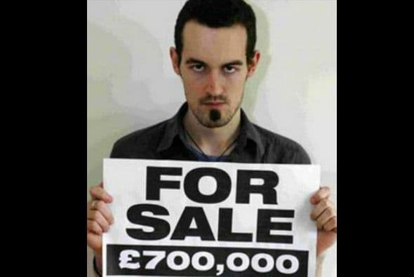 El músico británico Dante Knoxx quiso vender su alma, pero el equipo de eBay obligó al artista a retirar la subasta. (Crédito: 20minutos.es)