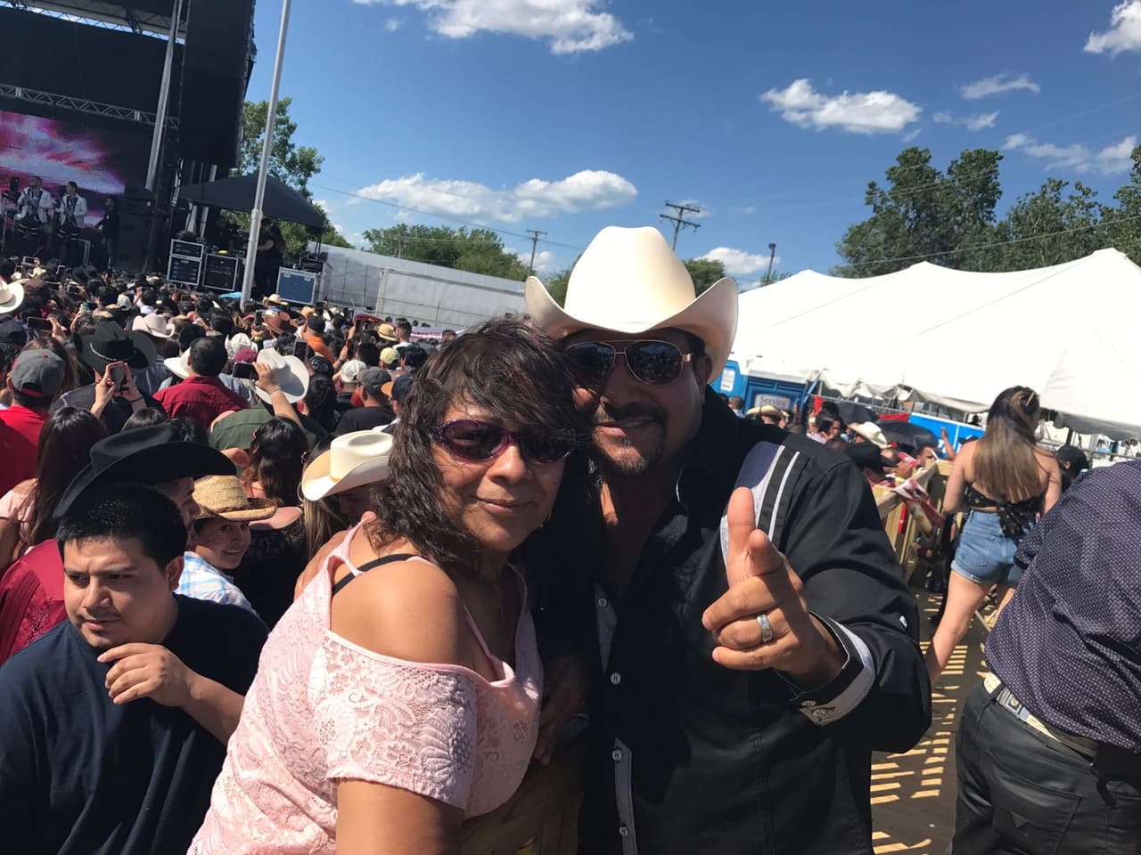 Para Raúl 'El Pelón', Carla Medrano y El Feo será muy difícil borrar de sus mentes lo vivido en la ciudad de los vientos después de este gran evento al lado de La Arrolladora Banda El Limón, Gerardo Ortiz, Calibre 50 y más.