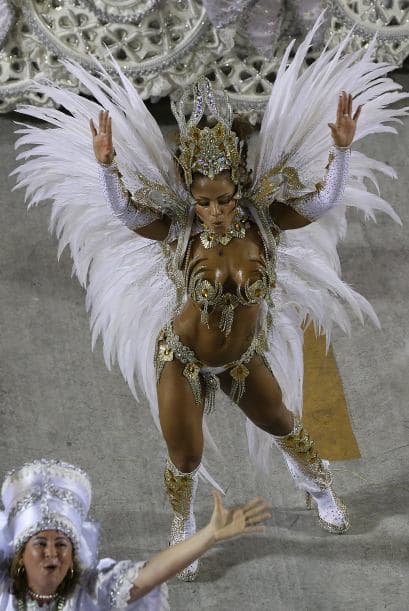 Otra danza, la del Congo, que está considerada como la más típica y popular del carnaval.
