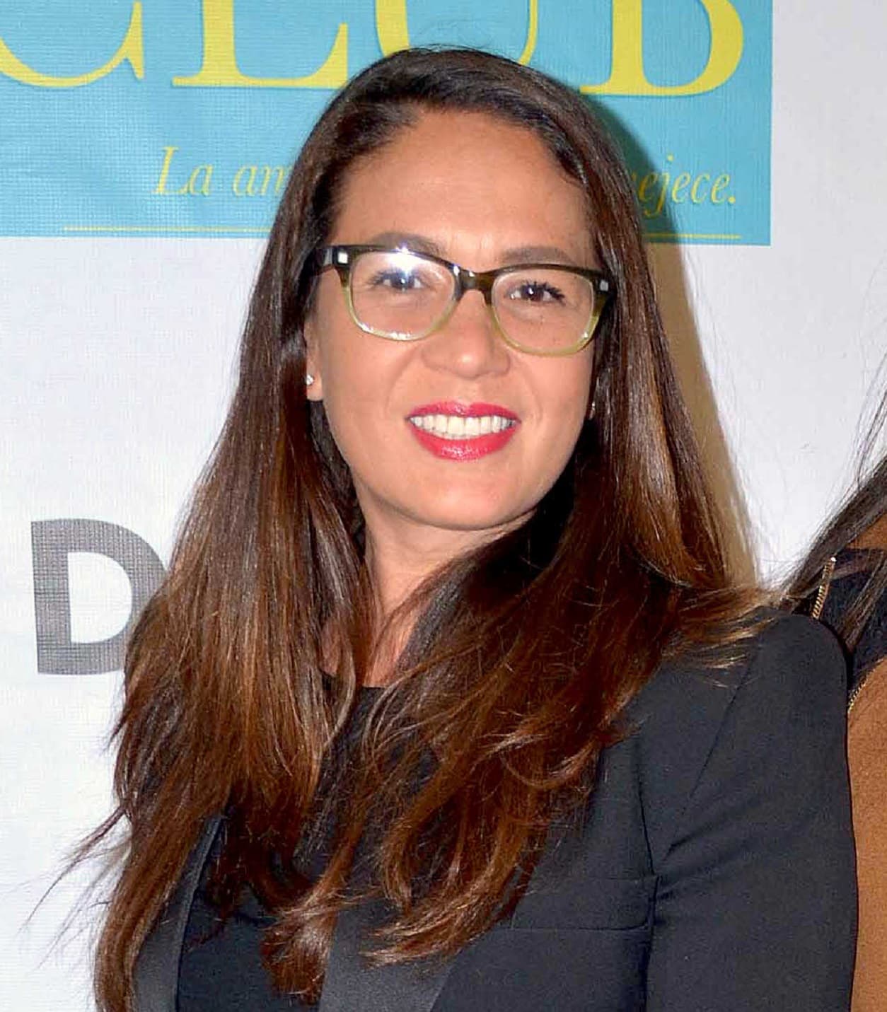 La de su amiga
<b> Yolanda Andrade. </b>
<br>