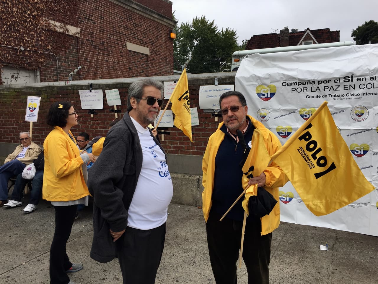 Algunos aprovecharon para hacer propaganda política.