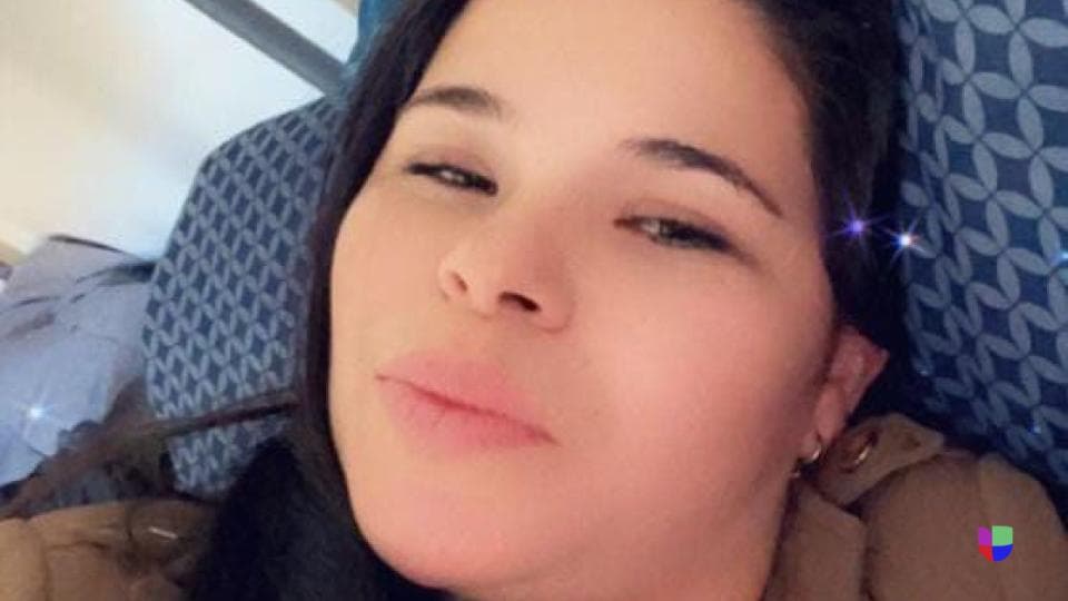 <b>Jenny Carolina Martínez Bejarano</b>, una mujer colombiana de 36 años, perdió la vida al ser
<b>baleada mientras trabajaba como mesera en un bar en Watsonville</b>, California.