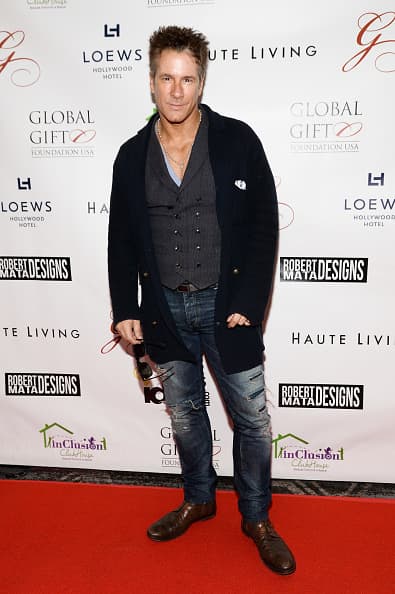 Ahora debe presentar varios exámenes en donde dé negativo en las pruebas de dopaje, porque su historial en EEUU está marcado por un delito que cometió en el pasado: "Ahora con el nuevo gobierno de Estados Unidos, como en el 2000 tuve un percance en Miami, 
<b>un arresto menor por manejar bajo la influencia del alcohol o de la marihuana</b>, esta vez no me sellaron la visa porque me exigen 12 meses de exámenes negativos".