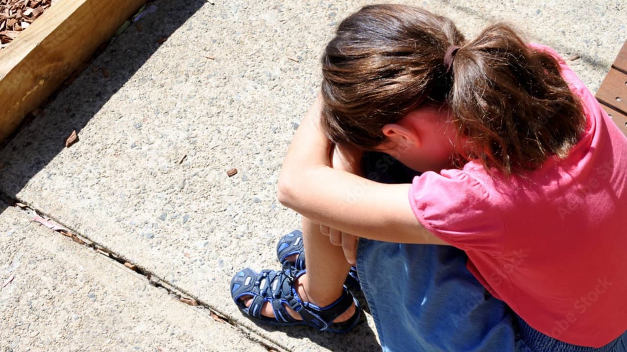 Niñas de una escuela de Glendale acusan a un maestro de acoso