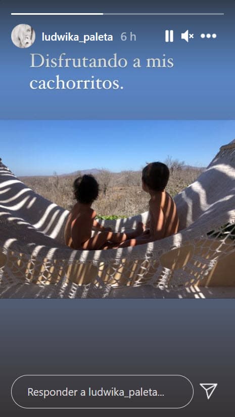 Guardando la identidad de los niños, como siempre lo ha hecho, la actriz mostró esta imagen donde aparecen de espaldas.
<br>