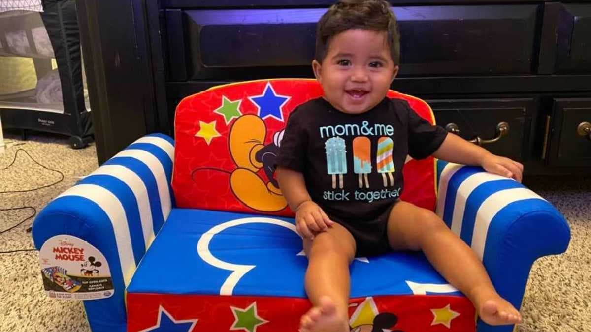 ¿Qué pasó? Así fue el caso de Nick, el bebé con muerte cerebral que murió tras estar conectado a un respirador por un accidente