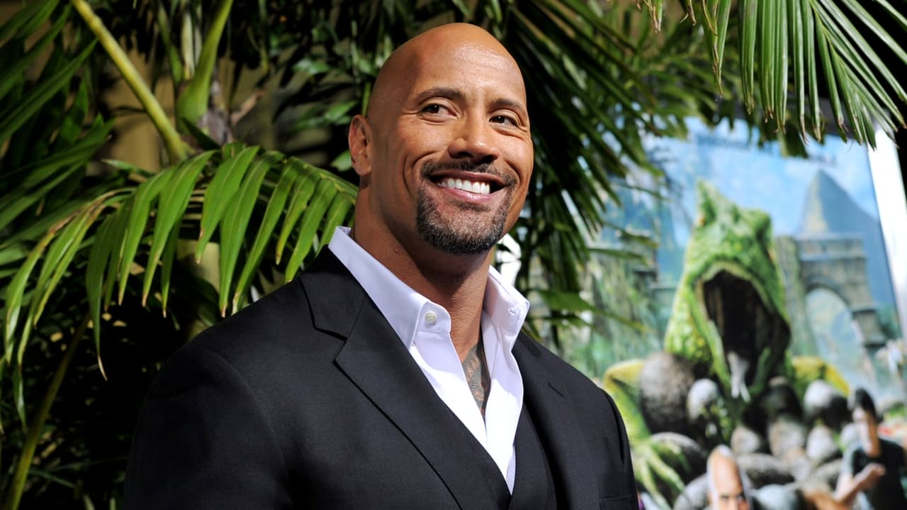 Dwayne Johnson compartió una foto de joven: así se ve con cabello rizado