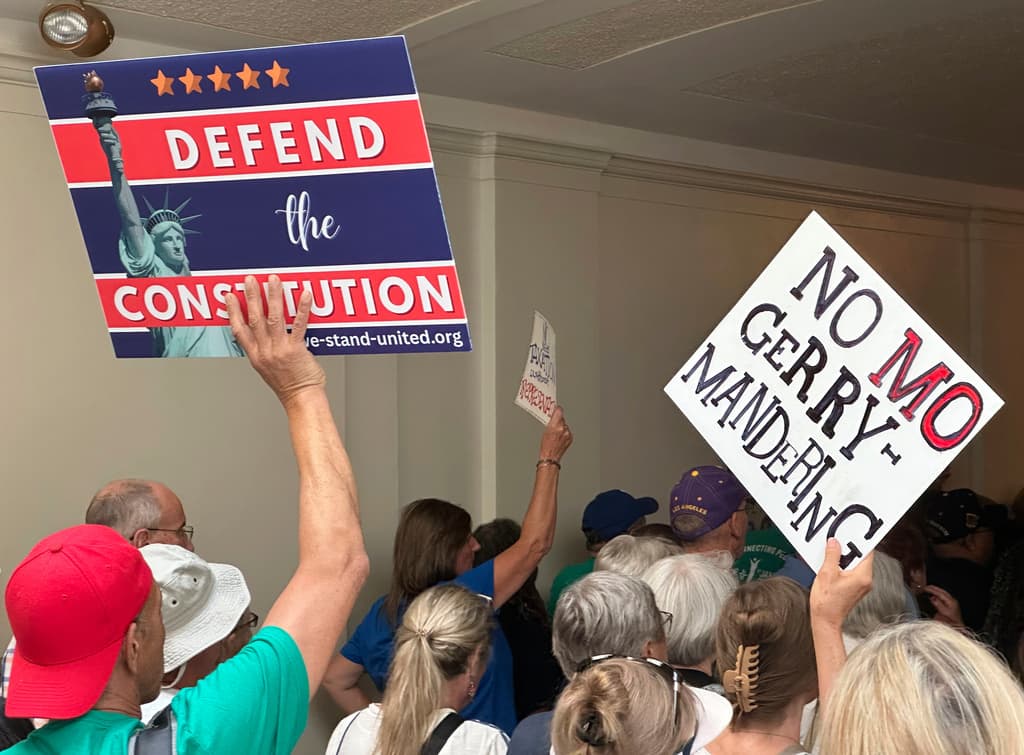 Senado de Missouri aprueba rediseño del mapa electoral para ayudar a republicanos a ganar  escaño adicional en la Cámara baja en 2026