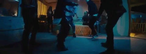 La canción en
<i>spanglish, </i>tiene como base musical el conocido 'Rythm of the night'
<i> </i>de DeBarge, un clásico que enamoró a medio mundo en 1985.