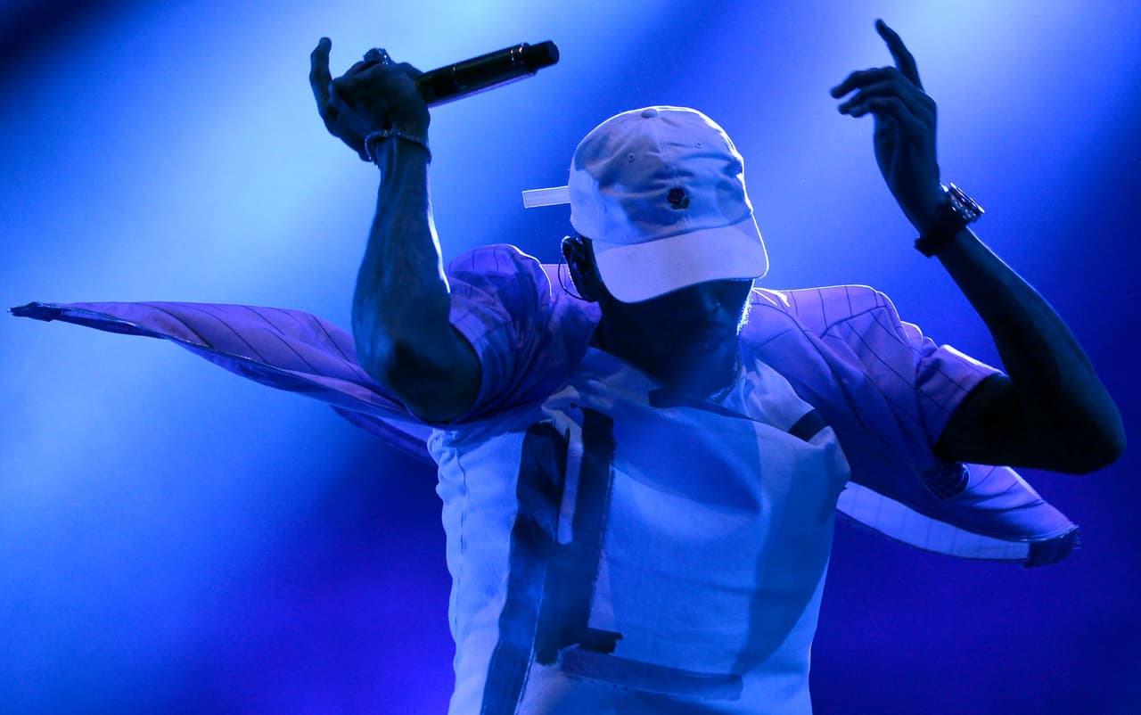 Chris Brown Is Taking The #UNameItChallenge Viral