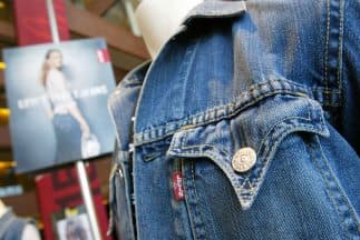 Levi’s eliminará 800 puestos de trabajo