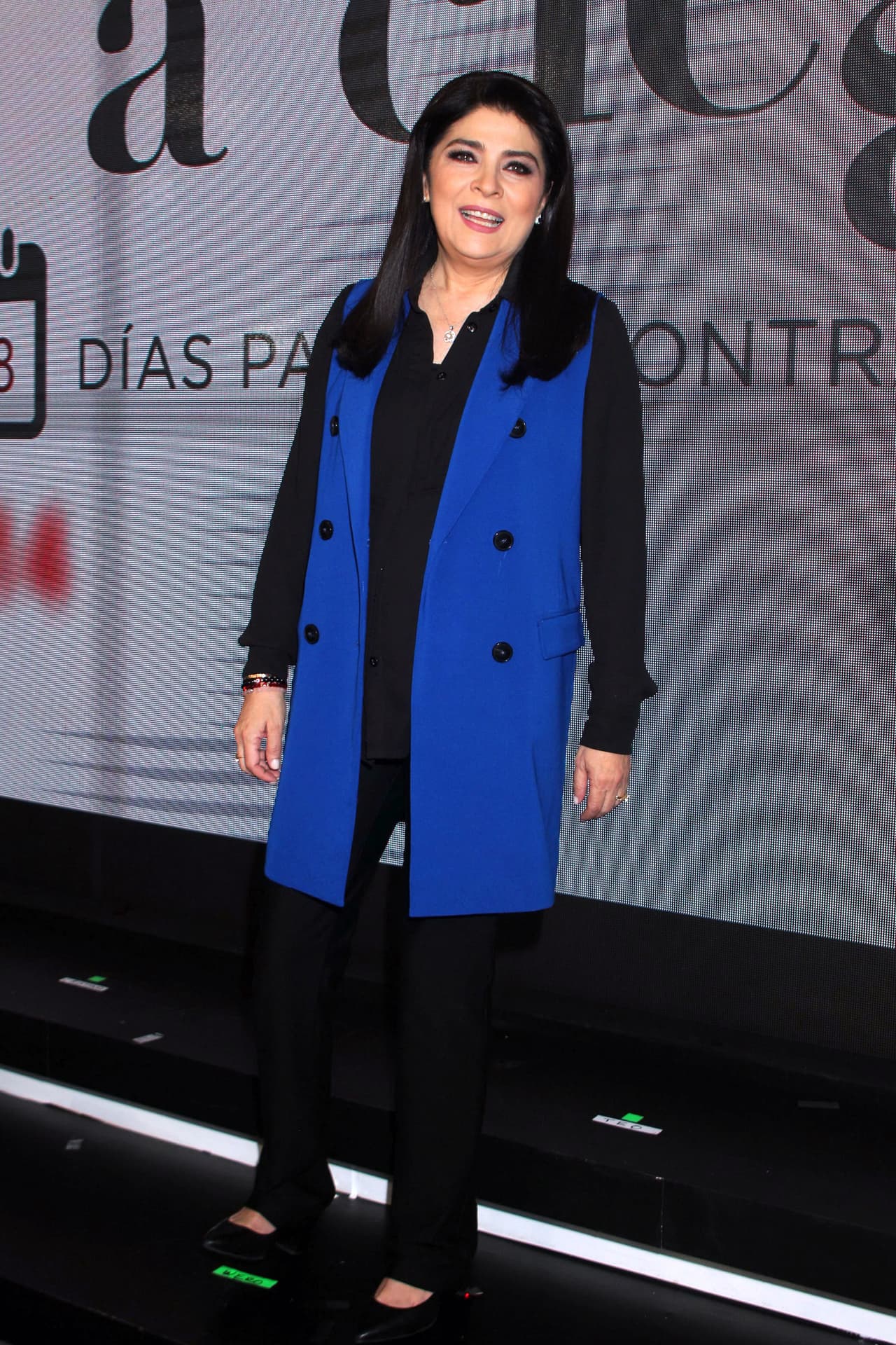 Cabe resaltar que en 'Cita a ciegas' Ruffo le dará vida a Maura, una madre de familia que provocará que su hija haga frente a sus propios complejos.