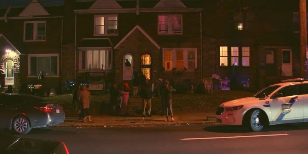 Madre de tres hijos encontrada muerta dentro su casa en Mayfair