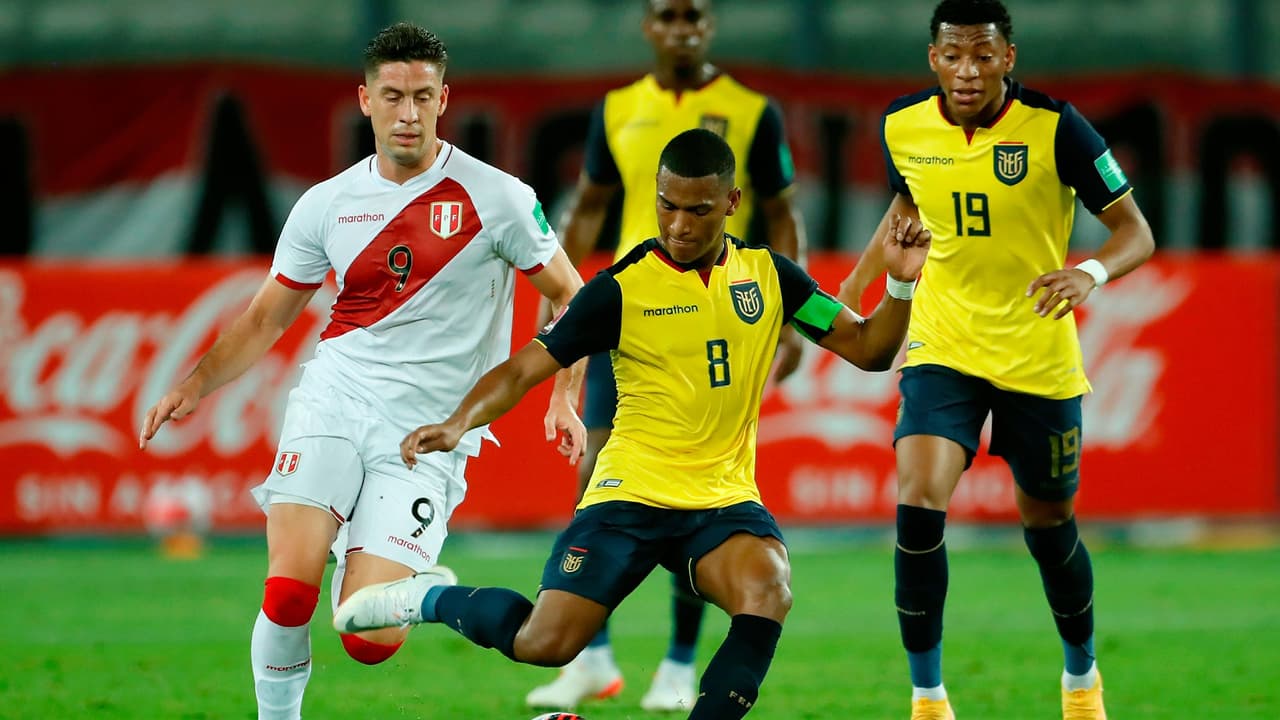 Perú convoca a Santiago Ormeño para juegos ante Uruguay y Paraguay