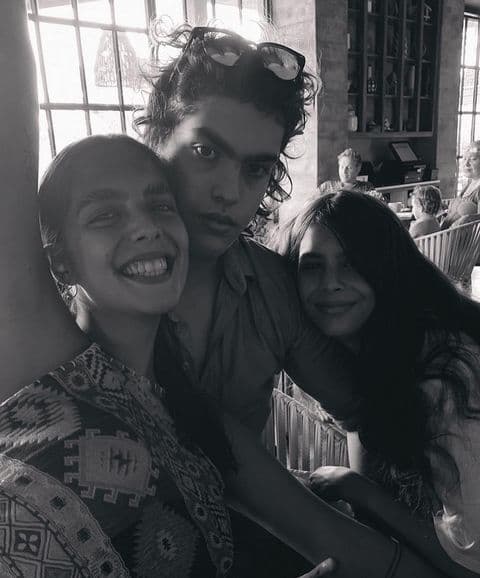 Mariana Levy falleció a los 39 años dejando tres hijos: María, a quien tuvo en su matrimonio con el actor Ariel López Padilla; mientras que Paula y José Emilio fueron procreados durante su relación con el empresario José María 'Pirru' Fernández.
<br>