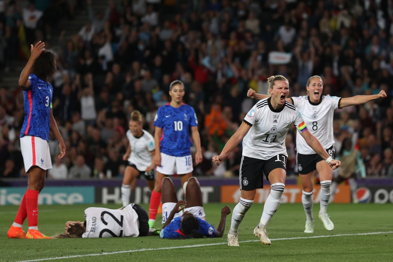 Gracias a un espectacular doblete de Alexandra Popp, Alemania venció a Francia y se metió a la Final en busca de su noveno título de la Euro Femenil. Ahora se verá las caras ante la local Inglaterra.