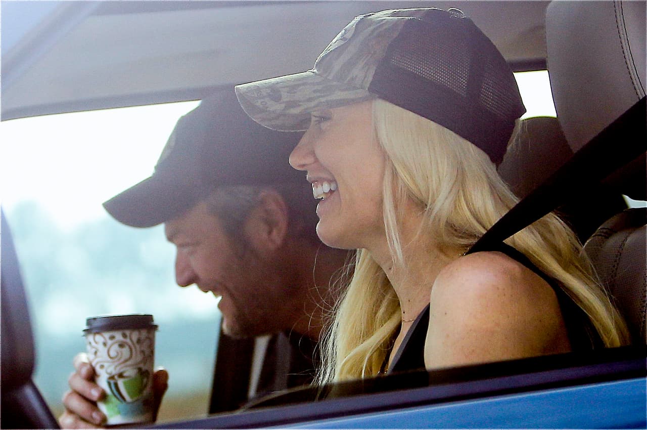 Además, no paran de reír en cada viaje, se nota que la química entre ellos es estupenda.