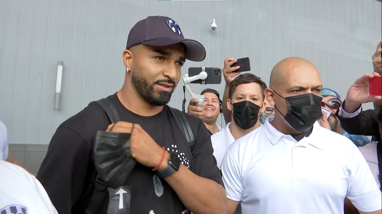 Aguirre y sus objetivos en Rayados: "Salir campeón y jugar en selección"