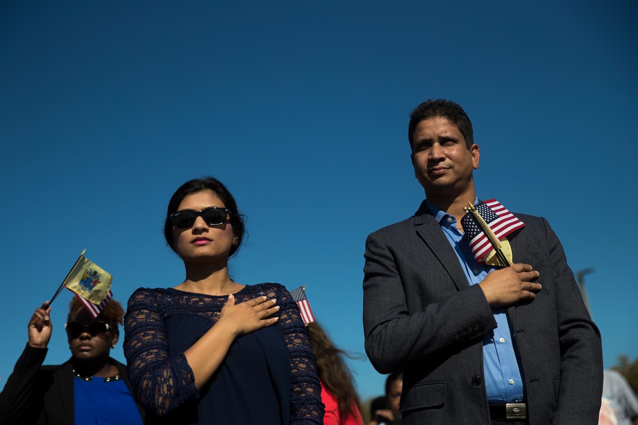 En esta investigación estudiaron a 213 hispanos, en su mayoría centroamericanos, padres de adolescentes. Más de la mitad vivía legalmente en el país, ya sea como ciudadanos, residentes permanentes o bajo un estado de protección temporal.