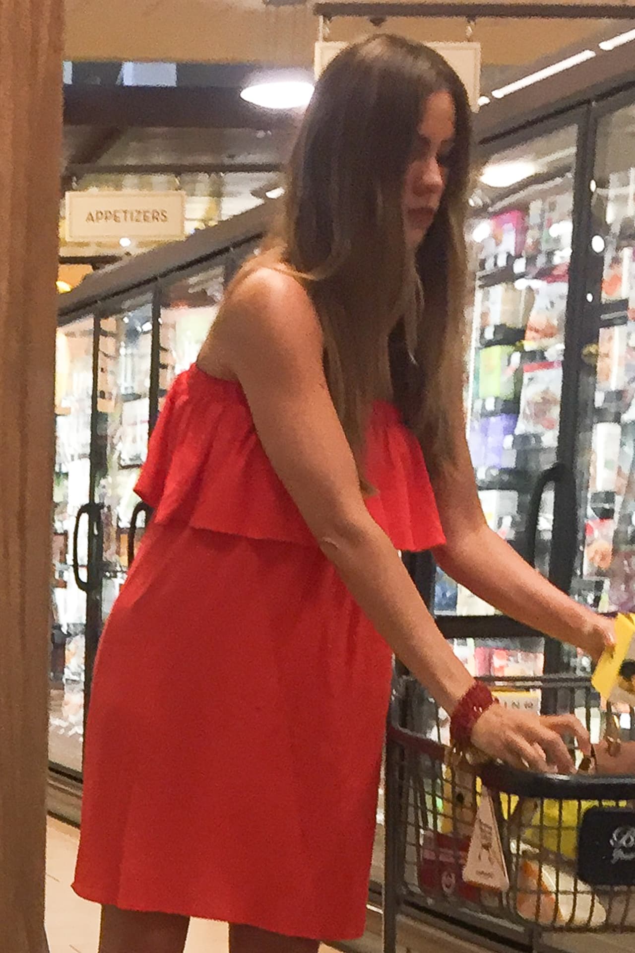 Hasta para hacer el super se toma su tiempo.