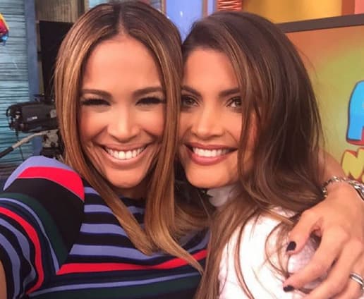 "Qué rico tenerte hoy en tu casa mi querida @chiqui_delgado, ¿ya extrañabas las madrugadas verdad?", preguntó Karla. (Octubre 14, 2015)