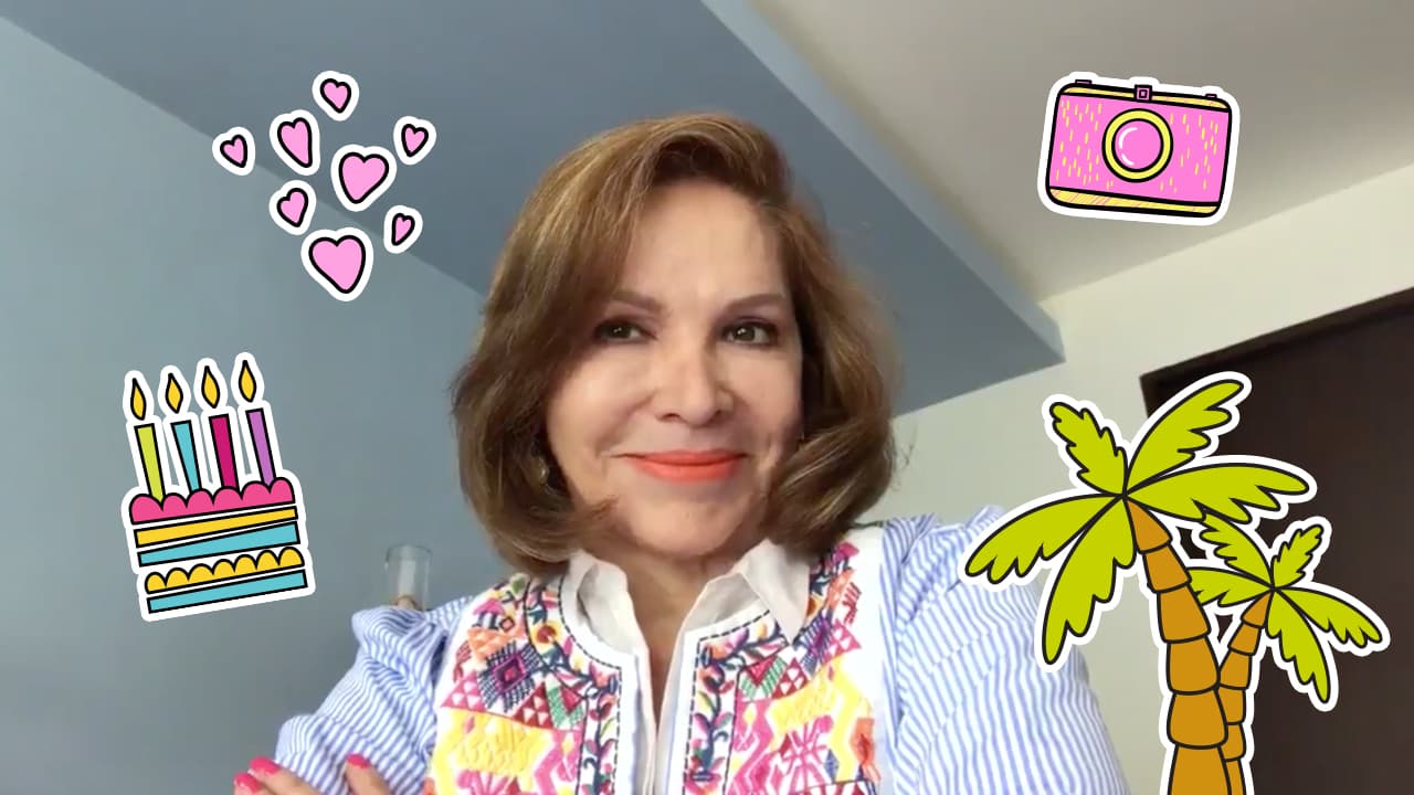 Uno de sus pasatiempos favoritos es viajar.