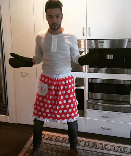 Y con este simpático atuendo, One Direction también dio las gracias en este día tan especial: "Feliz Thanksgiving a todos nuestros fans de EU".