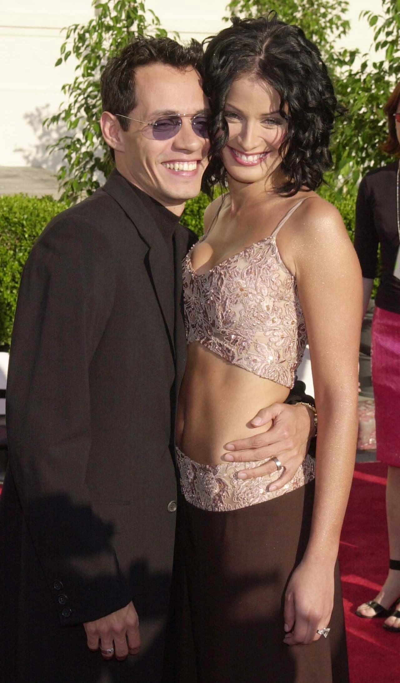 Sin embargo, en 2004 la pareja terminó por separarse en medio de una polémica por la cantidad de dinero que el cantante tenía que darle a Dayanara para la manutención de los dos hijos que concibieron, y en un divorcio que se firmó de manera exprés.