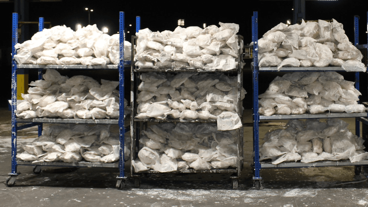 Sucedió en un puente de Laredo: encuentran $18.6 millones en metanfetaminas