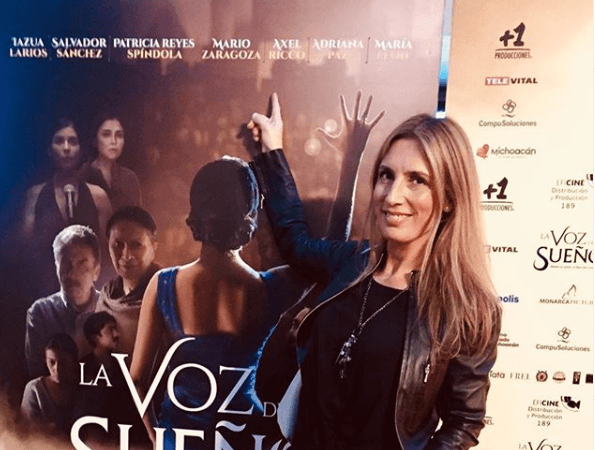 "Yo tengo una fundación, trabajo con niños con enfermedades terminales, ancianos o gente con problemas muy fuertes y de repente
<b> regresamos Fiona, Luca y yo de hacer cosas</b> con ellos y les digo, 'enanos hay que agradecer, uno tiene que voltear y ver que hay situaciones mucho más dolorosas que las nuestras'".