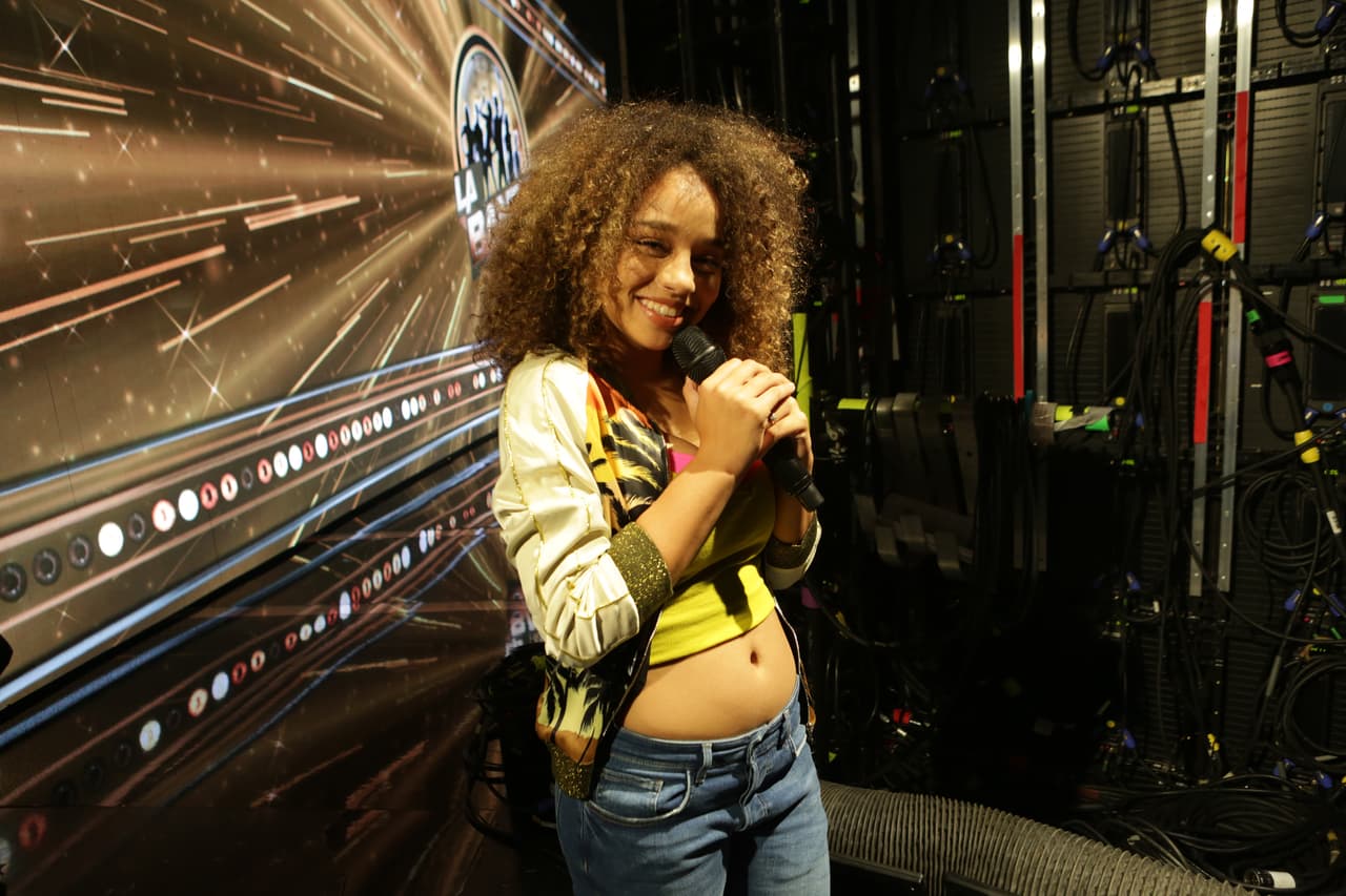 Alondra combatió los nervios ensayando.