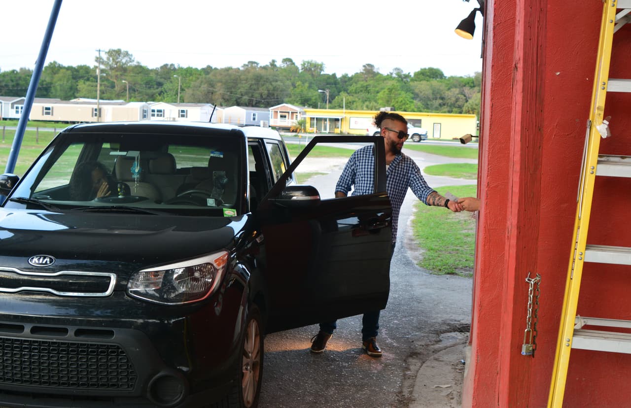 Sin embargo, en algunas zonas rurales siguieron existiendo, y ahora con el coronavirus se han puesto más de moda, reviviendo la nostalgia de épocas pasadas.
<br>