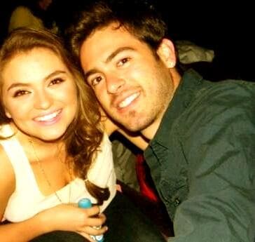 Otra de las celebridades que han hecho oficial su apoyo incondicional a Lyle es Sofía Castro, una de las amigas de Pablo y con quien el actor compartió créditos en la telenovela 'Cachito de cielo' en 2012.