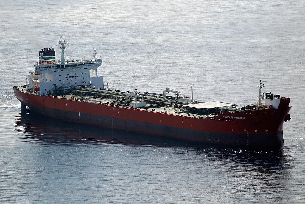 BP suspende el paso de sus buques por el mar Rojo: la medida puede presionar al alza los precios del crudo 