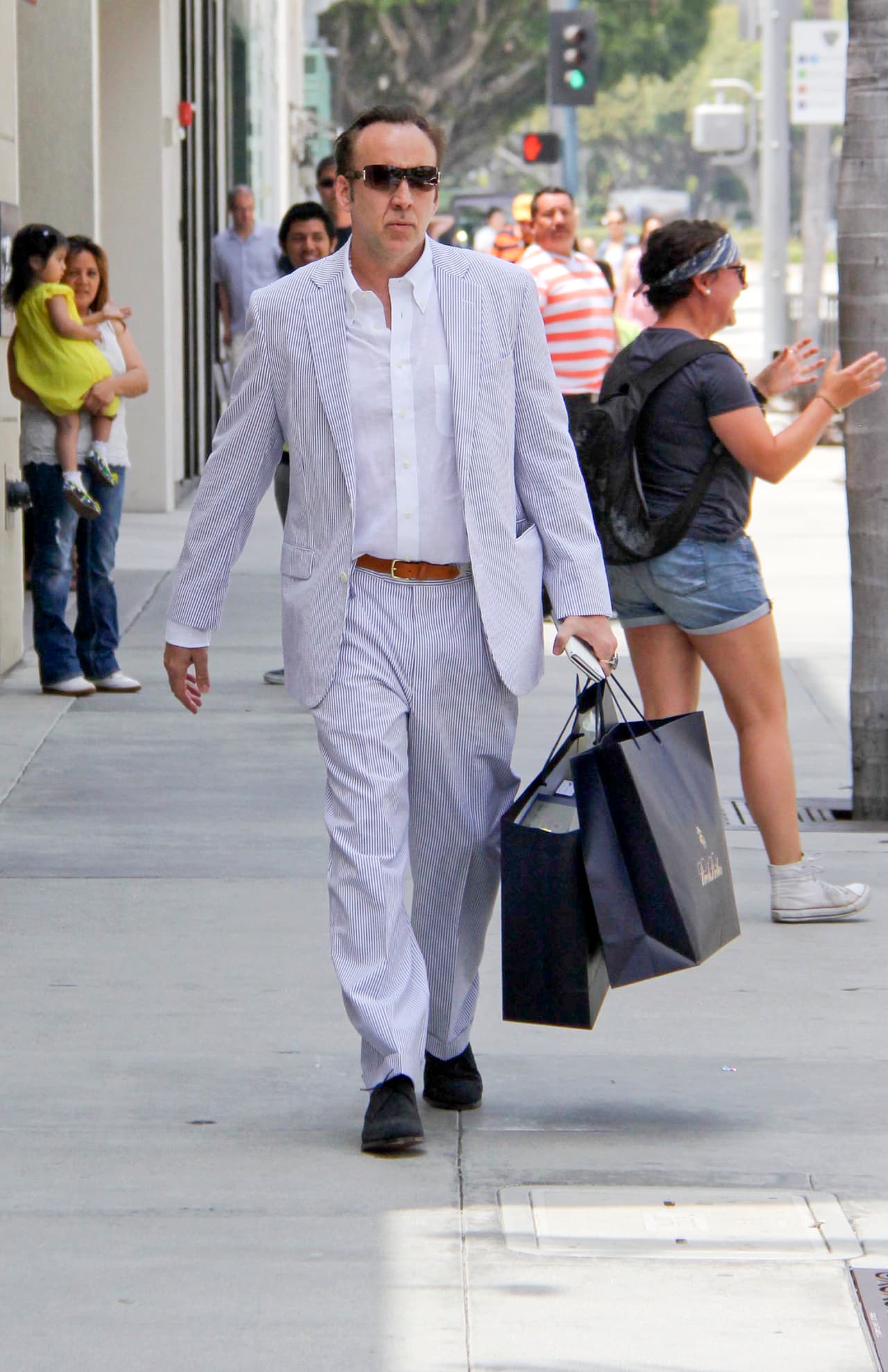 ¡Y con la otra no perdía a Kal-El!