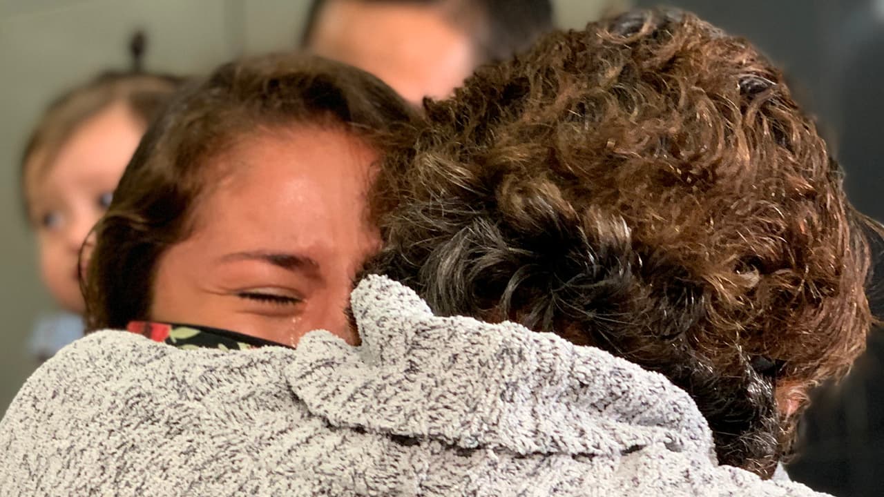 Reyes 
<a href="https://www.univision.com/local/houston-kxln/dreamer-karumi-reyes-visa-eeuu-mexico-daca-houston-fotos-1">viajó de Houston a México</a> porque tenía su cita con inmigración el 29 de marzo de 2021, como parte del proceso para obtener la residencia permanente por medio de la ciudadanía de su esposo.