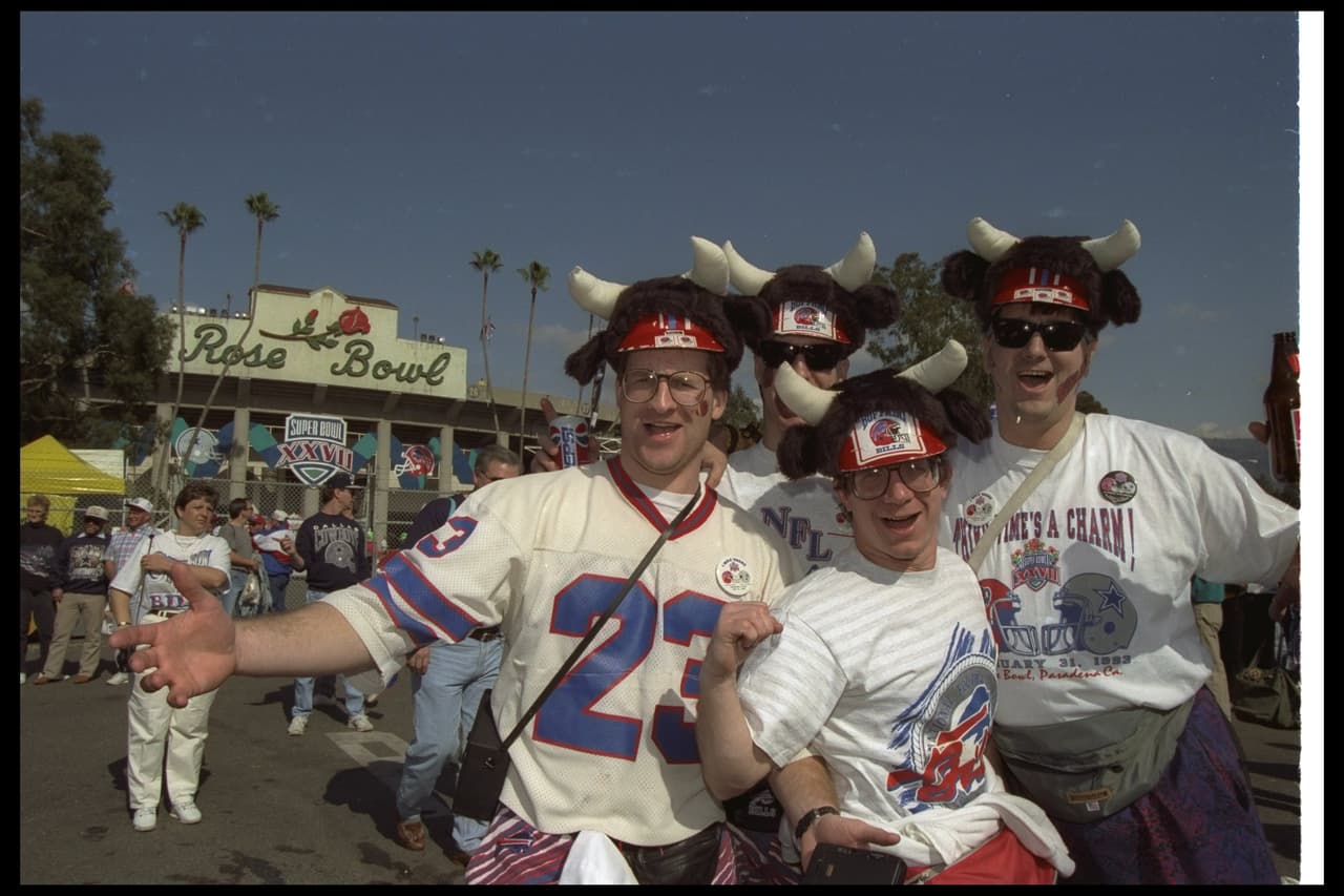 Miles de aficionados se dieron cita en el Rose Bowl en el Super Bowl XXVll (1993), para vivir la final entre los Dallas Cowboys y los Buffalo Bills.