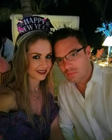 Después de casi tres años de relación,
<b><a href="http://www.univision.com/temas/ingrid-martz">Ingrid Martz</a></b> y Rodrigo Luque se comprometieron.