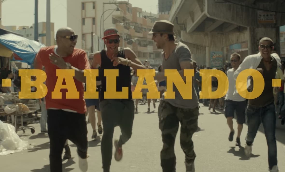 'Bailando' fue la sensación y le mereció a Enrique y a la agrupación cubana varios reconocimientos, entre ellos Latin GRAMMY y Premio Lo Nuestro.