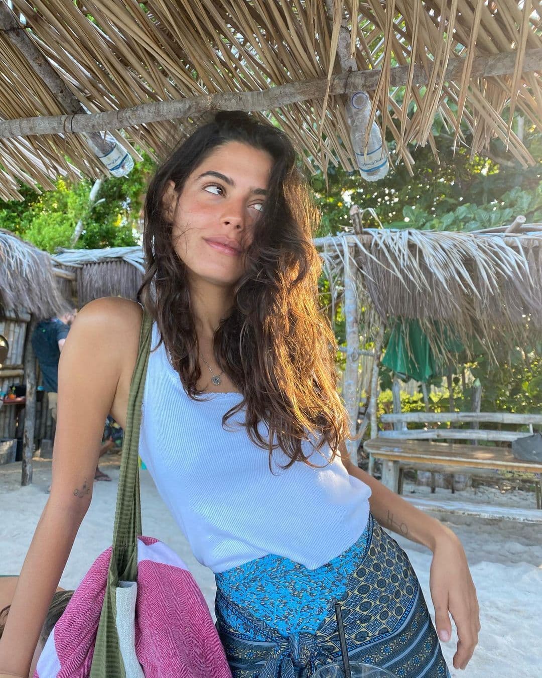 <b>Huérfanos de su Tierra</b> no es la primera producción que Julia Dalavia protagoniza. A sus 23 años la actriz brasileña ha participado en númerosas series y películas.