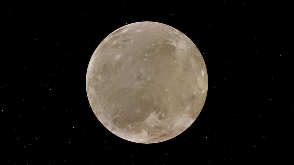 Casualmente, la luna más grande de Júpiter, aquí en la imagen, también tiene el nombre de Ganímedes, el sujeto de obsesión del rey de los dioses.