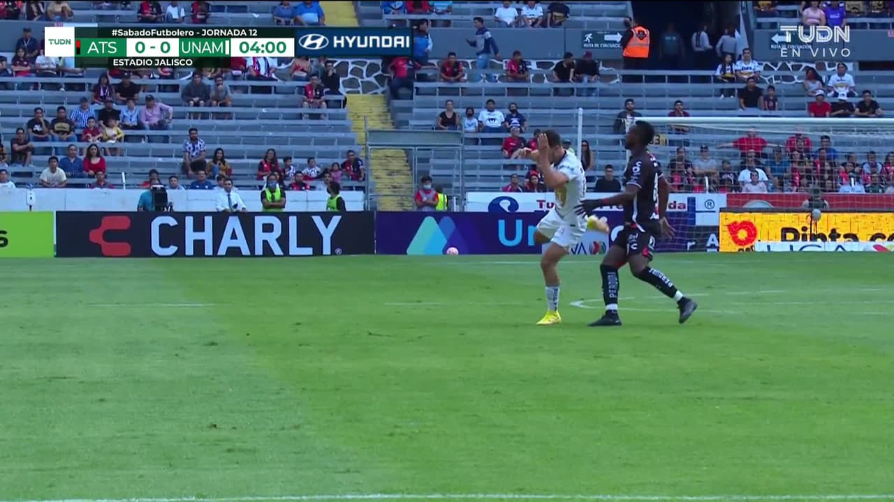 ¡TIRO ATAJADO! disparo por Juan Dinenno.