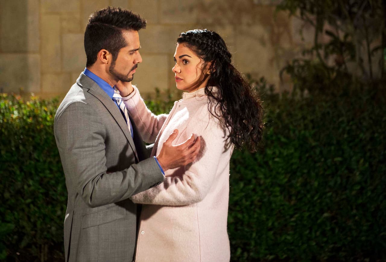 Además, Fiorella ya llegó al rancho para poner la vida de Pedro de cabeza.