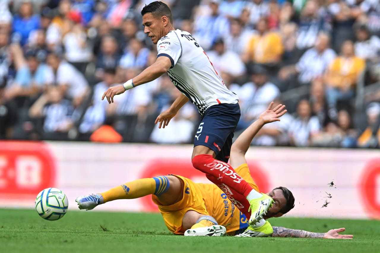 Monterrey y Tigres no pasaron del empate en un Clásico Regio que tuvo jugadas emocionantes pero los puntos se dividieron.