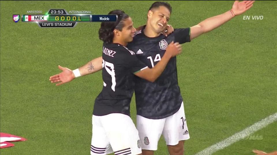 ¡GOOOL! Chicharito anota para Mexico