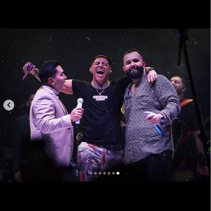 <b>"Nos pusimos una buena borrachera"</b>, dijo el cantante en declaraciones presentadas en 'Venga la alegría' este miércoles 19 de octubre. 
<br>